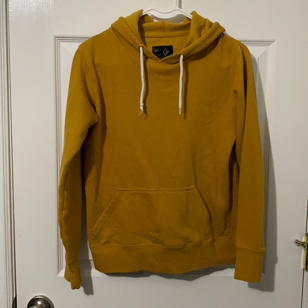 Pullover hoodie